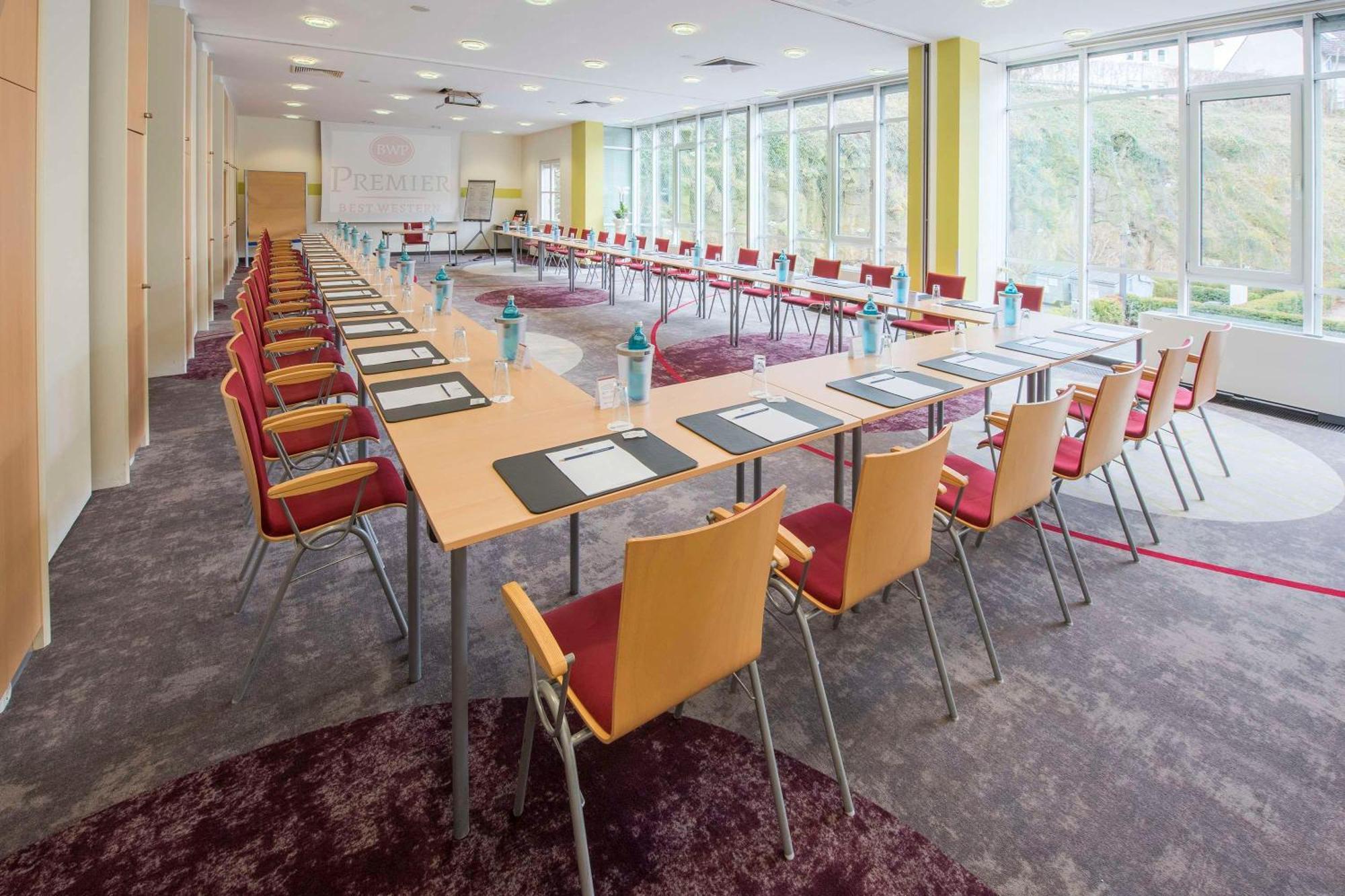 Best Western Premier Hotel Villa Stokkum Hanau Buitenkant foto
