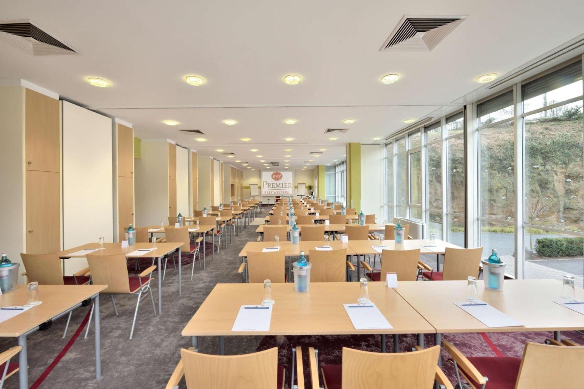 Best Western Premier Hotel Villa Stokkum Hanau Buitenkant foto